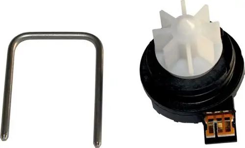 Flügelraddurchflusssensor von Wolf, bestehend aus einem runden Gehäuse mit einer weißen Flügelradkomponente und einer angeschlossenen Elektronikplatine.